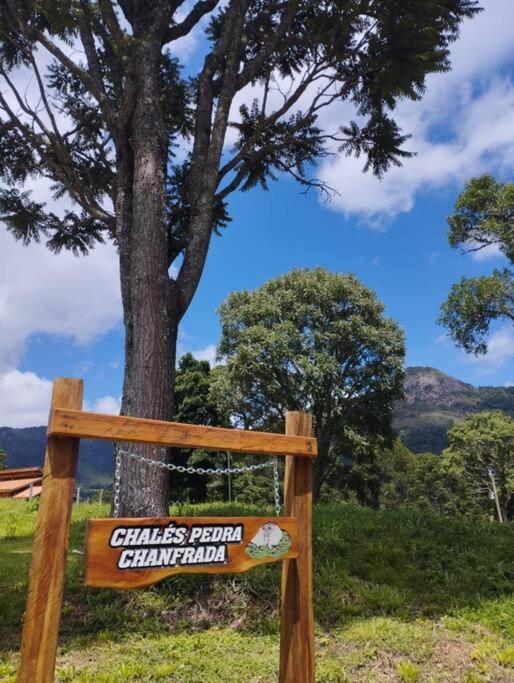 Chale Pedra Chanfrada 03 Goncalves Ngoại thất bức ảnh